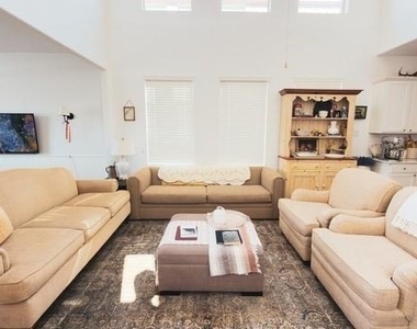 1120 Western Yarrow Avenue - Photo Thumbnail 4