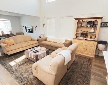 1120 Western Yarrow Avenue - Photo Thumbnail 5