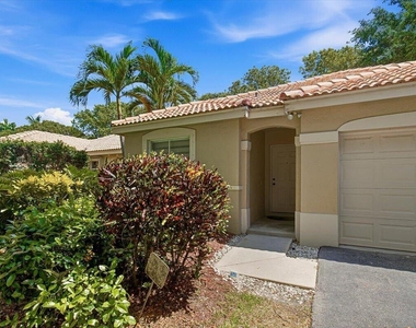 4112 Pine Ridge Lane - Photo Thumbnail 2