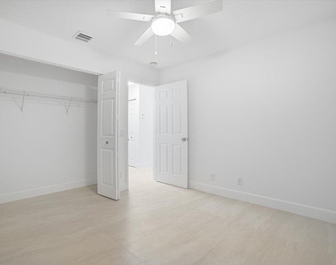 4112 Pine Ridge Lane - Photo Thumbnail 18