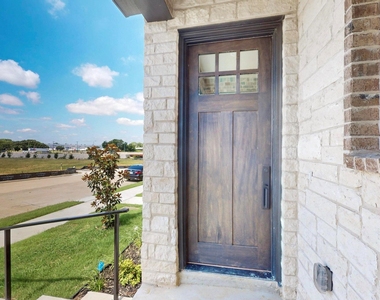 3425 Sanjeev Drive - Photo Thumbnail 3