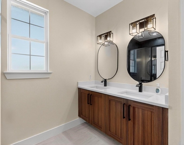 3425 Sanjeev Drive - Photo Thumbnail 18