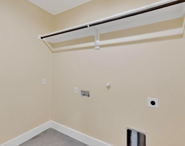 3425 Sanjeev Drive - Photo Thumbnail 27