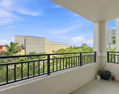 610 W Las Olas Boulevard - Photo Thumbnail 12