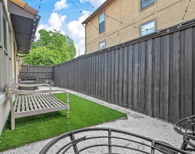 857 N Glasgow Drive - Photo Thumbnail 18