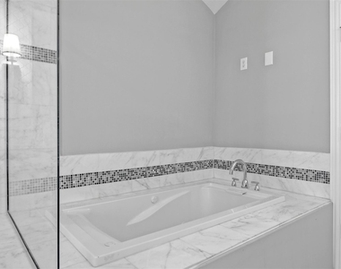 857 N Glasgow Drive - Photo Thumbnail 11