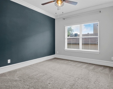 857 N Glasgow Drive - Photo Thumbnail 17