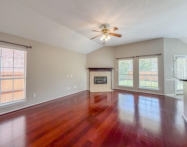 9612 Cliffside Drive - Photo Thumbnail 8