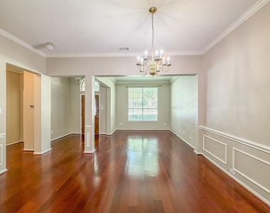 9612 Cliffside Drive - Photo Thumbnail 3