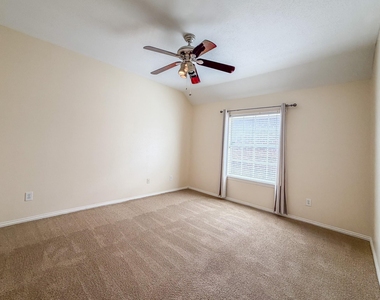 9612 Cliffside Drive - Photo Thumbnail 12