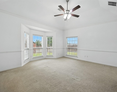 8549 Meadow Sweet Lane - Photo Thumbnail 11