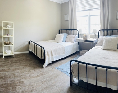 11750 Saint Andrews Place - Photo Thumbnail 16