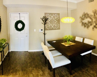 11750 Saint Andrews Place - Photo Thumbnail 7