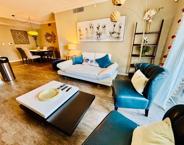 11750 Saint Andrews Place - Photo Thumbnail 5