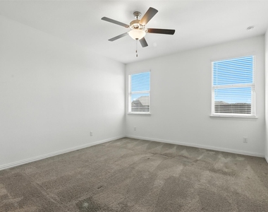 6924 Waterloo Lane - Photo Thumbnail 7