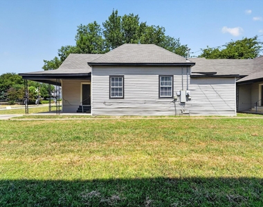 419 N Grand Avenue - Photo Thumbnail 16
