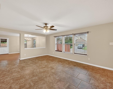 9133 Sun Haven Way - Photo Thumbnail 3