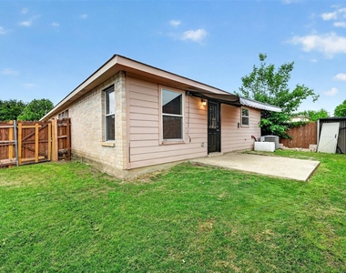 9133 Sun Haven Way - Photo Thumbnail 19