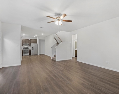 3911 Nature Court - Photo Thumbnail 6