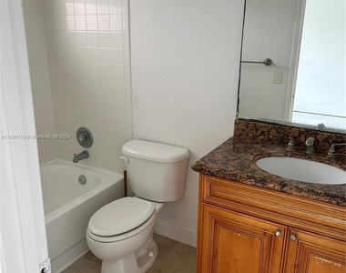 1445 Lake Crystal Drive - Photo Thumbnail 6