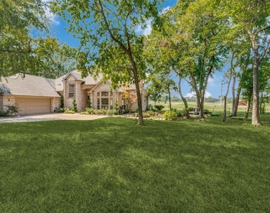 101 Fountain Hills Drive - Photo Thumbnail 1