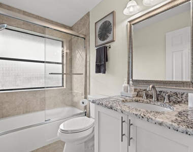 13575 Columbine Avenue - Photo Thumbnail 40