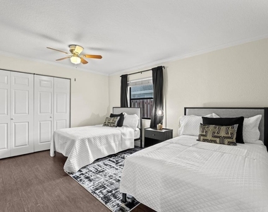 13575 Columbine Avenue - Photo Thumbnail 38