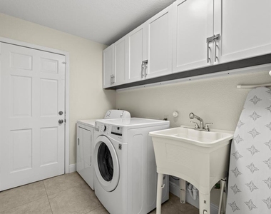 13575 Columbine Avenue - Photo Thumbnail 44