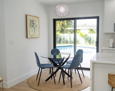 3144 Capri Road - Photo Thumbnail 8