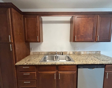 909 Parkplace Ridge - Photo Thumbnail 7
