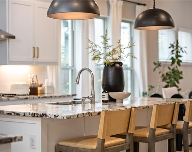 2262 Poppyvine Road - Photo Thumbnail 26