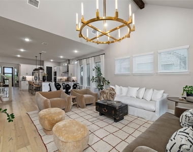 2262 Poppyvine Road - Photo Thumbnail 5
