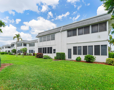 3160 Lake Osborne Drive - Photo Thumbnail 2