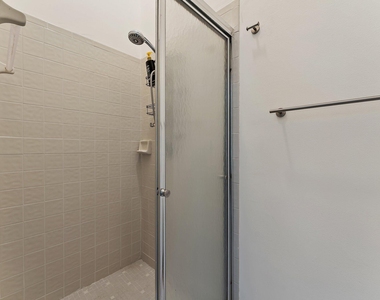 801 Kintyre Court - Photo Thumbnail 17
