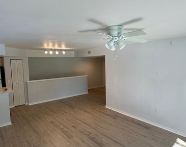 4179 N Haverhill Road - Photo Thumbnail 3