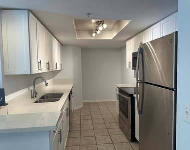 4179 N Haverhill Road - Photo Thumbnail 7