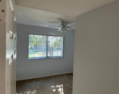 4179 N Haverhill Road - Photo Thumbnail 13