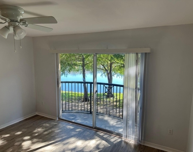 4179 N Haverhill Road - Photo Thumbnail 4
