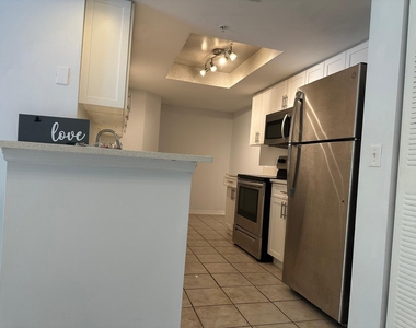 4179 N Haverhill Road - Photo Thumbnail 8