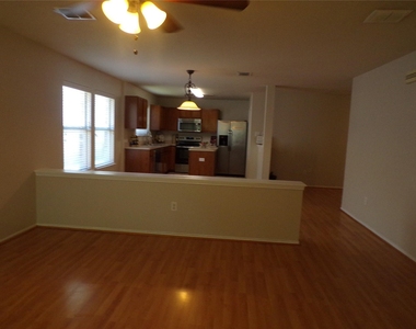 2612 Sierra Drive - Photo Thumbnail 7