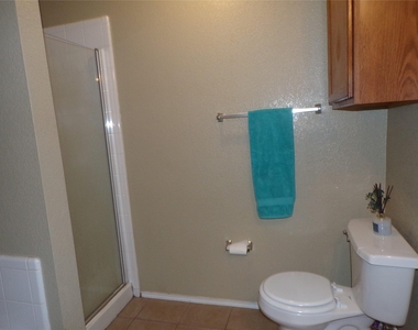 2612 Sierra Drive - Photo Thumbnail 11