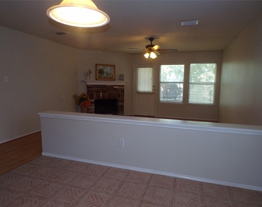 2612 Sierra Drive - Photo Thumbnail 3