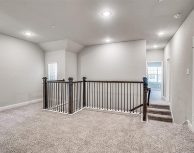 517 Sequoia Street - Photo Thumbnail 10