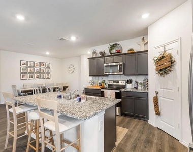 2952 Goodrich Street - Photo Thumbnail 26
