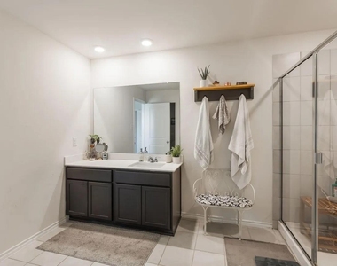 2952 Goodrich Street - Photo Thumbnail 12