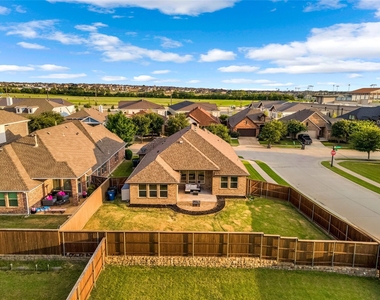515 Barnstorm Drive - Photo Thumbnail 27