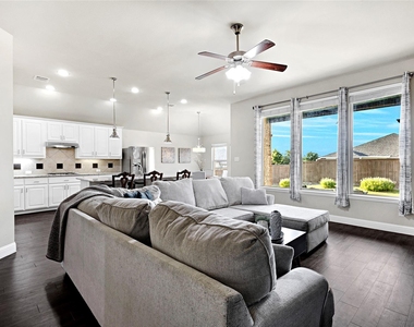515 Barnstorm Drive - Photo Thumbnail 17