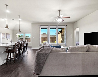 515 Barnstorm Drive - Photo Thumbnail 18