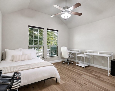 515 Barnstorm Drive - Photo Thumbnail 12