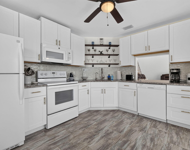 1975 Westminster Circle - Photo Thumbnail 9